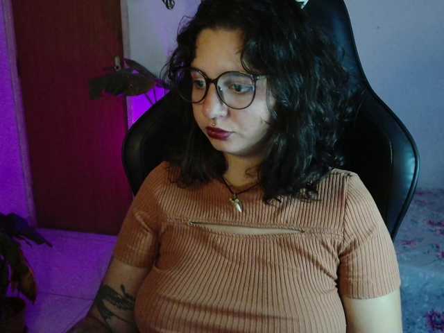 myamillor live cam on BongaCams