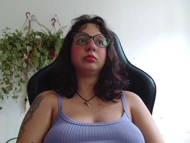 myamillor live cam on BongaCams