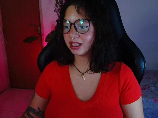 myamillor live cam on BongaCams
