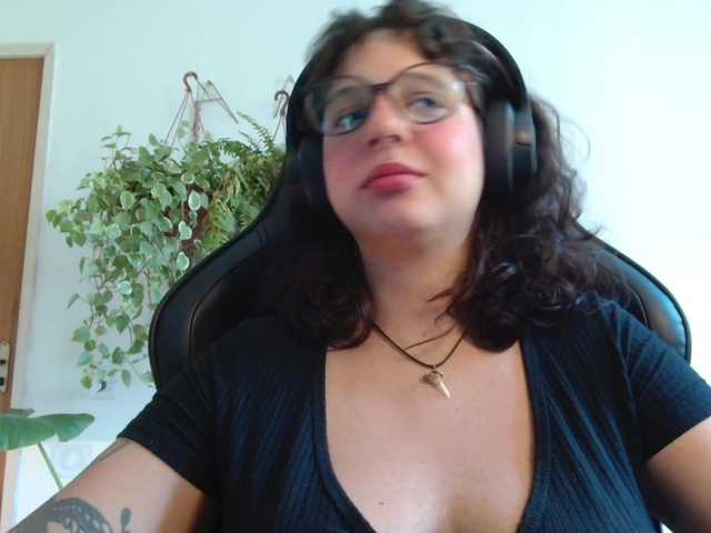 myamillor live cam preview