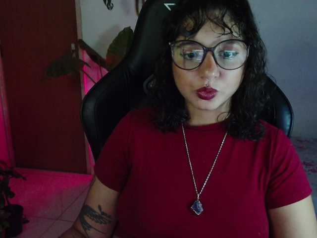 myamillor live cam on BongaCams