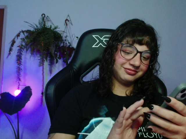 myamillor live cam on BongaCams