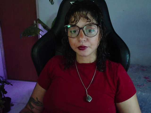 myamillor live cam on BongaCams