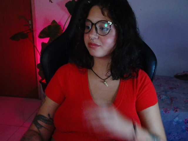 myamillor live cam on BongaCams