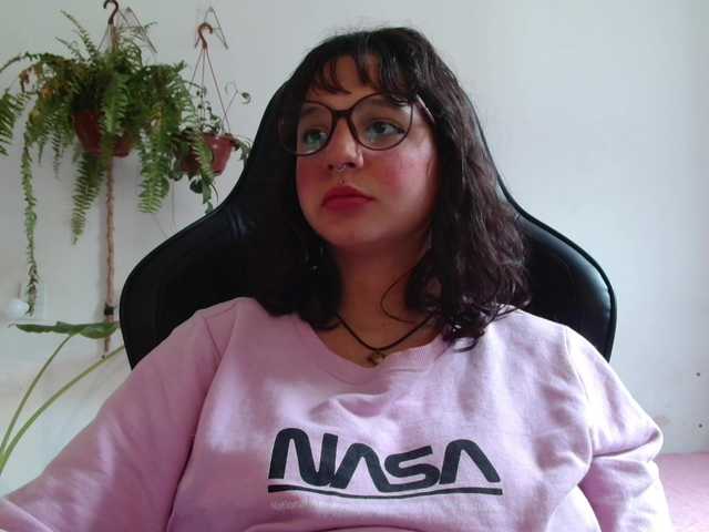 myamillor live cam on BongaCams