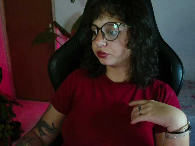 myamillor live cam on BongaCams