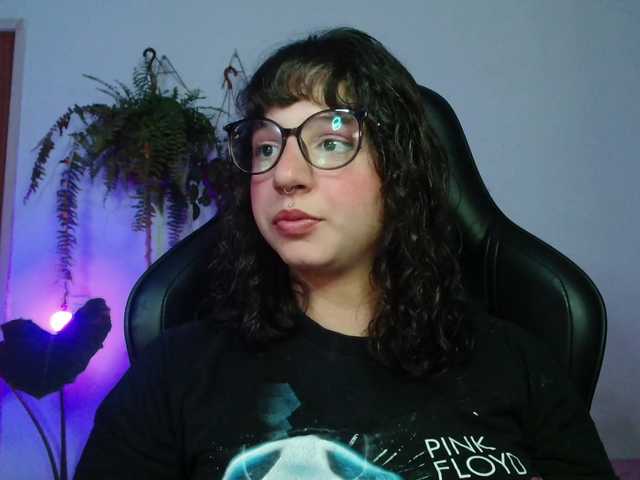 myamillor live cam preview
