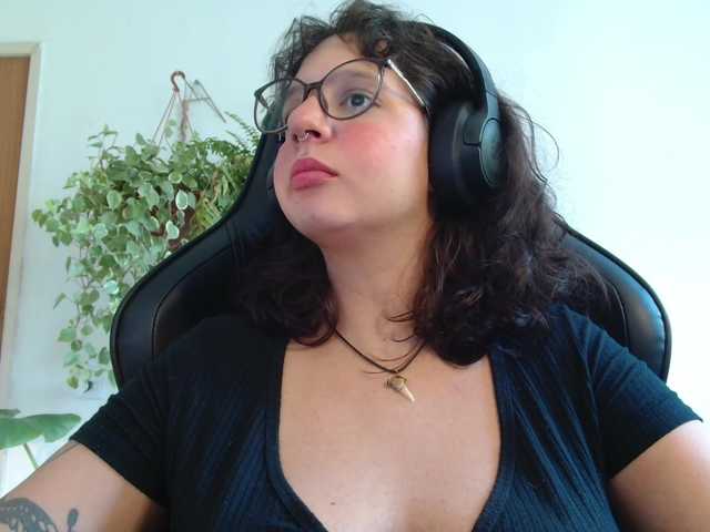 myamillor live cam preview