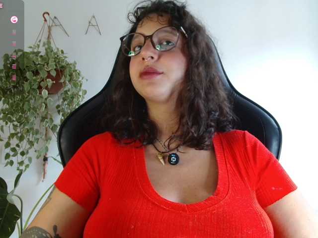myamillor live cam on BongaCams