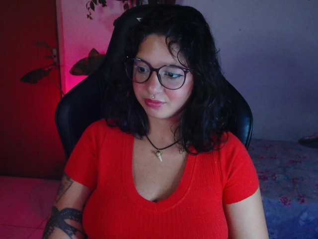 myamillor live cam on BongaCams