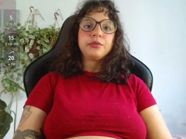 myamillor live cam on BongaCams