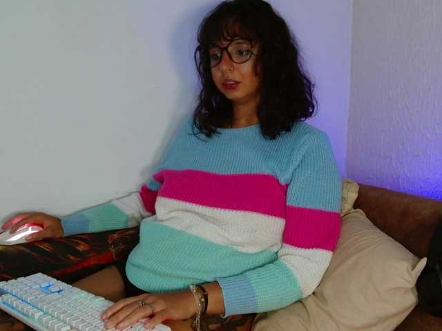 myamillor's BongaCams show and profile