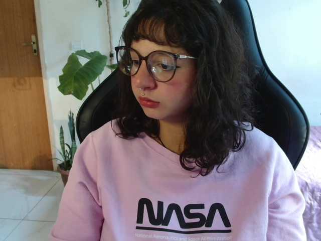 myamillor live cam on BongaCams