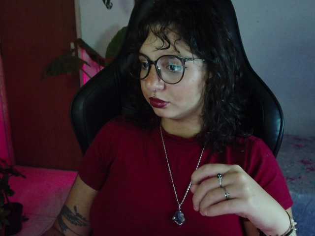 myamillor live cam on BongaCams