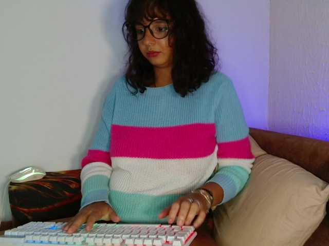 myamillor's BongaCams show and profile