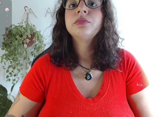 myamillor live cam on BongaCams