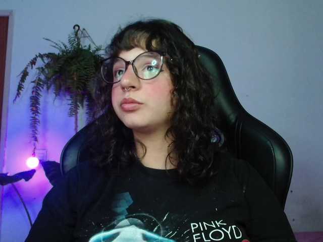 myamillor live cam on BongaCams