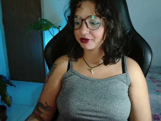 myamillor live cam on BongaCams