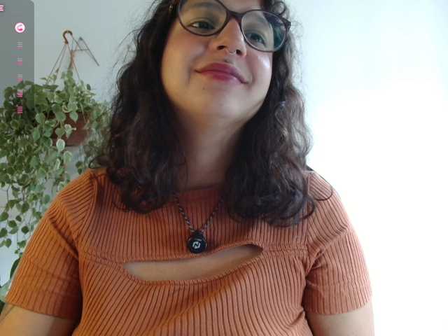 myamillor live cam on BongaCams