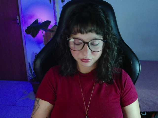 myamillor live cam on BongaCams