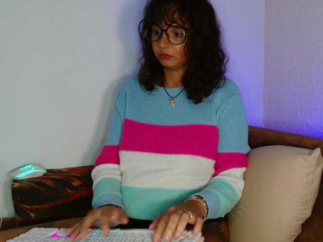 myamillor's BongaCams show and profile