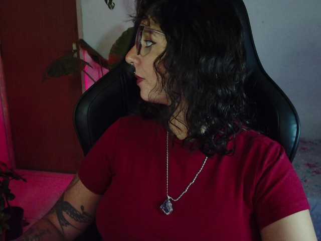 myamillor live cam on BongaCams