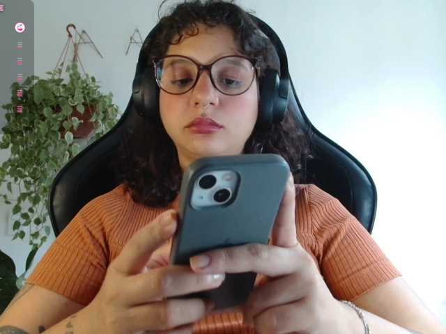 myamillor live cam on BongaCams