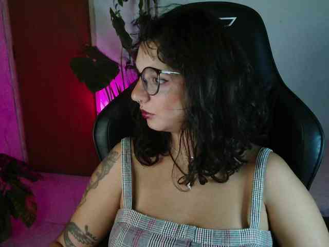 myamillor webcam