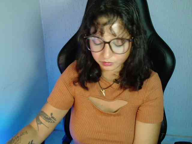 myamillor webcam