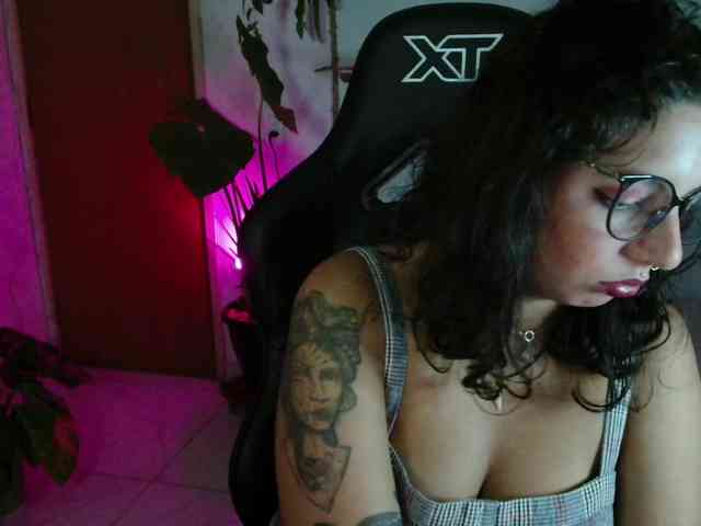 myamillor webcam