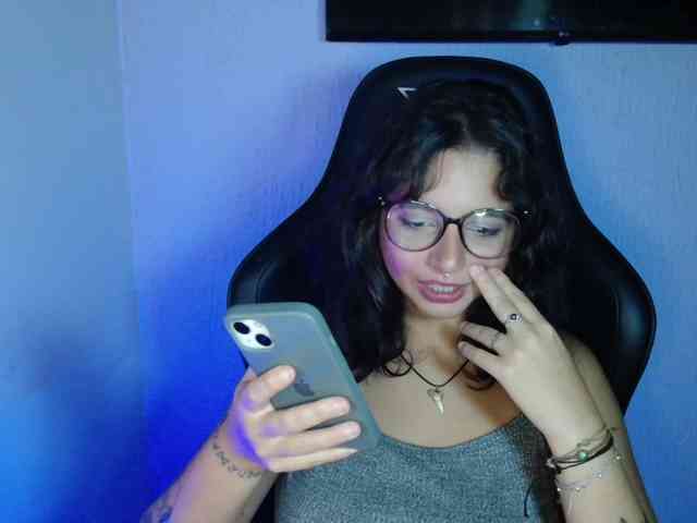 myamillor webcam