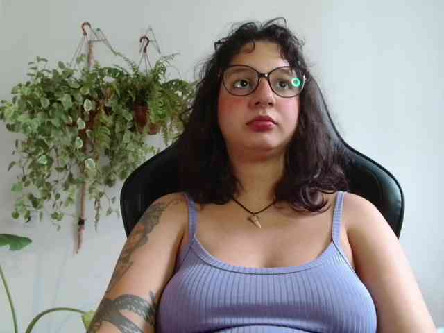 myamillor webcam