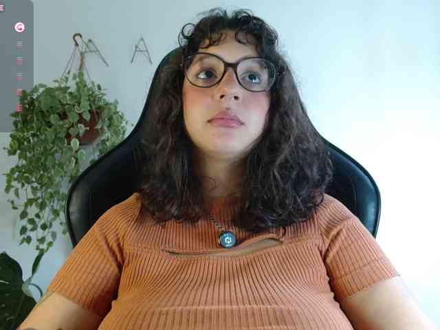 myamillor webcam