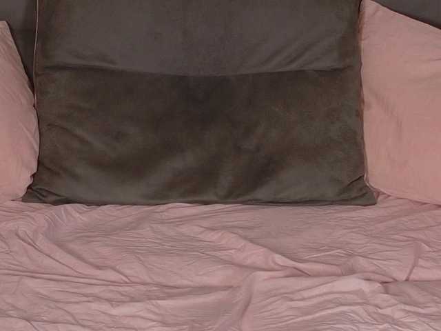 Starstorm's BongaCams show and profile