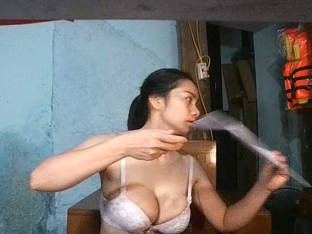 EllaShow93 live cam preview