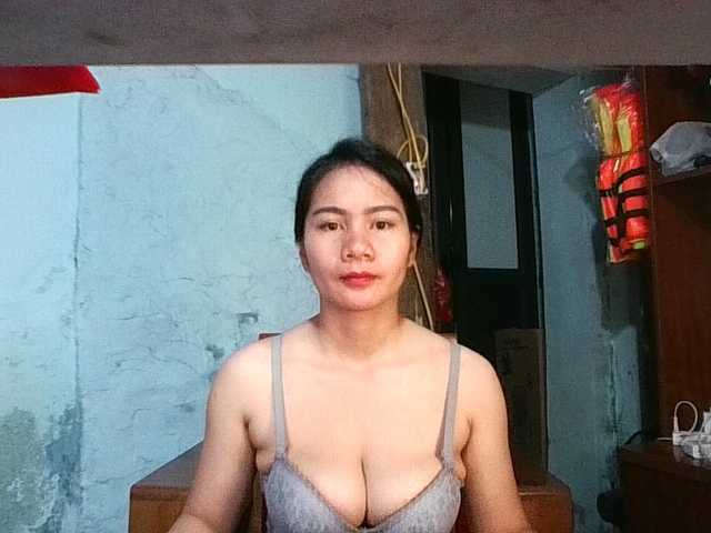 EllaShow93's BongaCams show and profile