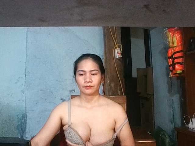 EllaShow93 live cam