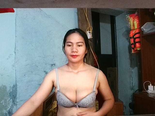 EllaShow93's BongaCams show and profile