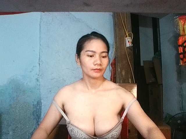 EllaShow93 live cam preview
