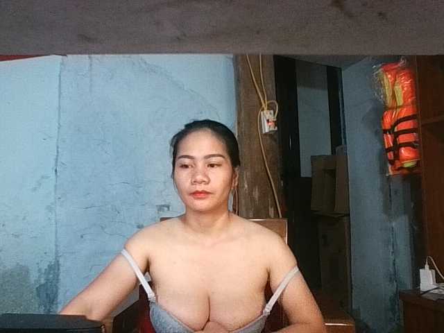 EllaShow93 live cam on BongaCams