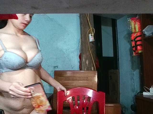 EllaShow93