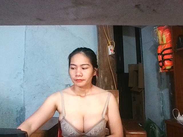 EllaShow93 live cam
