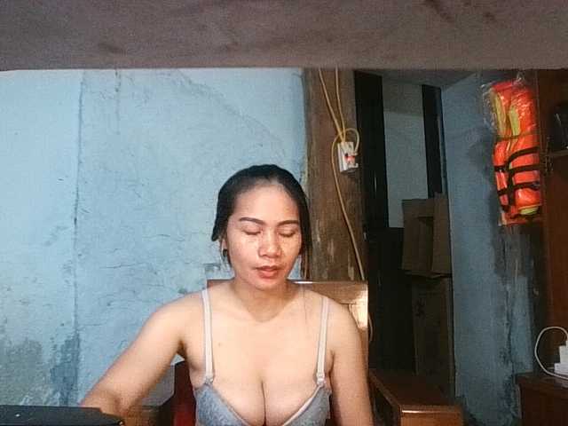 EllaShow93 live cam on BongaCams
