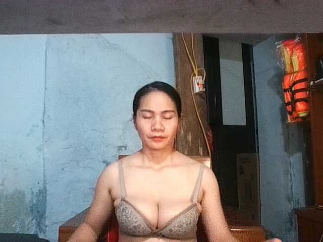ellashow93 online