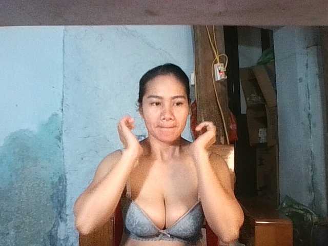 EllaShow93 live cam on BongaCams