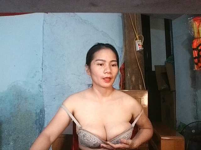 EllaShow93 live cam preview