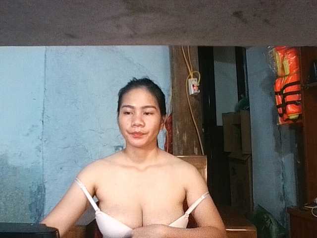 EllaShow93 live cam on BongaCams