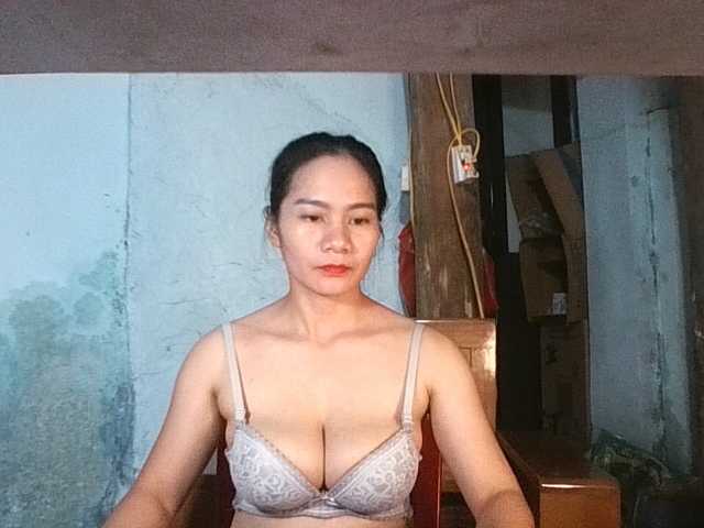 EllaShow93 live cam preview