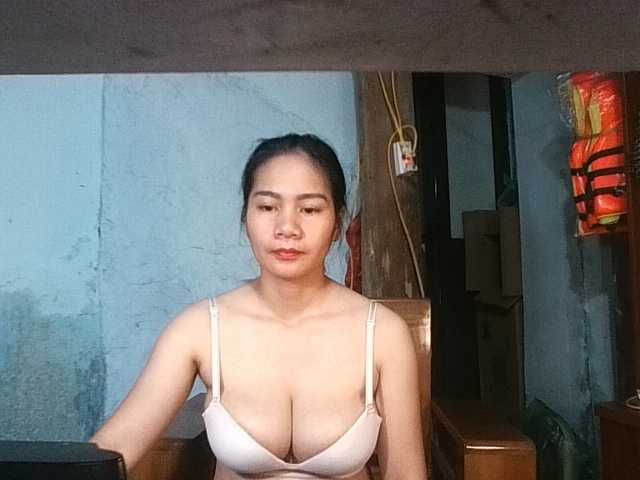 EllaShow93 live cam on BongaCams