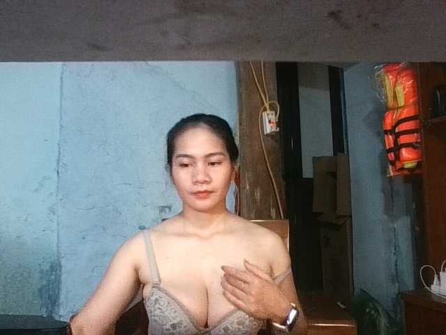 EllaShow93 live cam